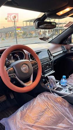 جيب جراند شيروكي